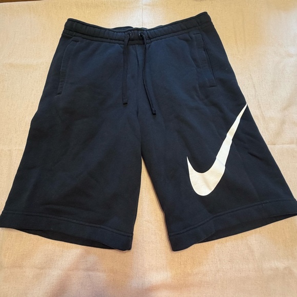 Nike Sweat Shorts - Picture 1 of 3